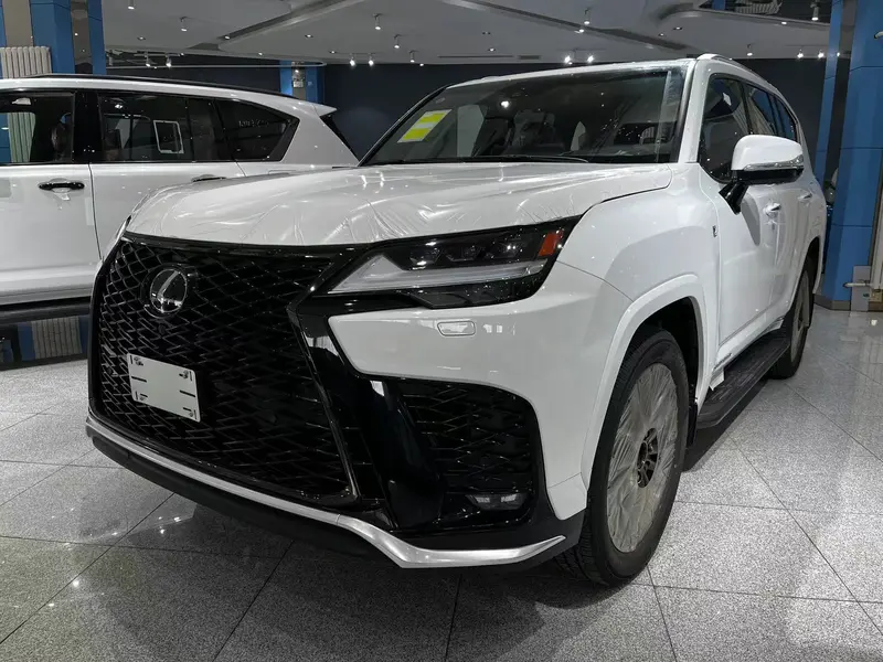 中东版24款雷克萨斯LX600大油箱天津现车优惠多