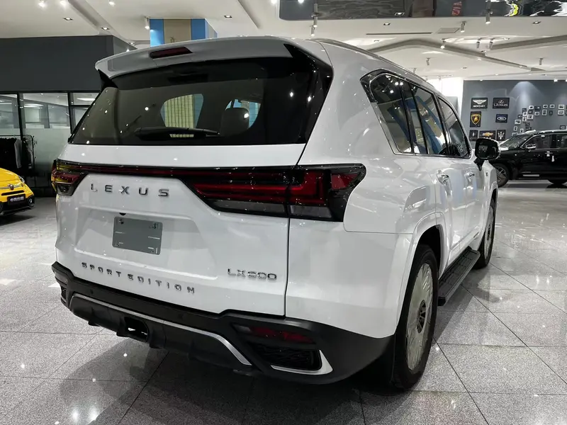 平行进口24款雷克萨斯LX600运动版 港口现车可分期145万起售