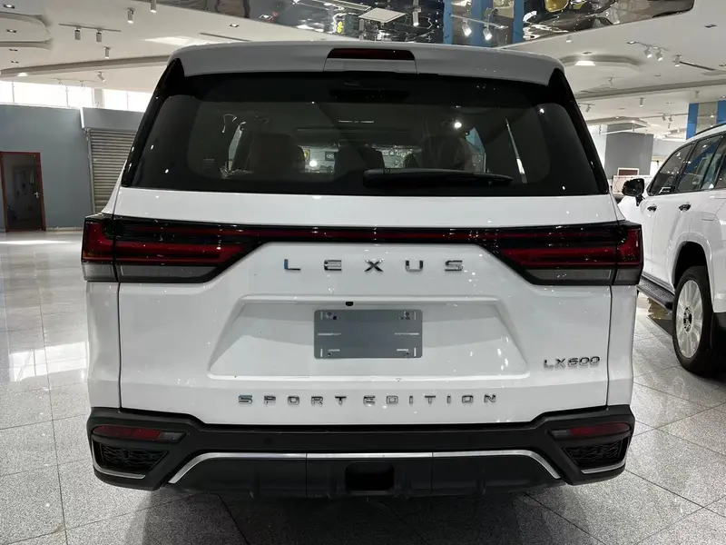 平行进口24款雷克萨斯LX600运动版 港口现车可分期145万起售