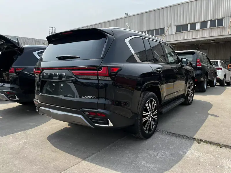 24款雷克萨斯LX600运动版现车 在售可分期135万起售