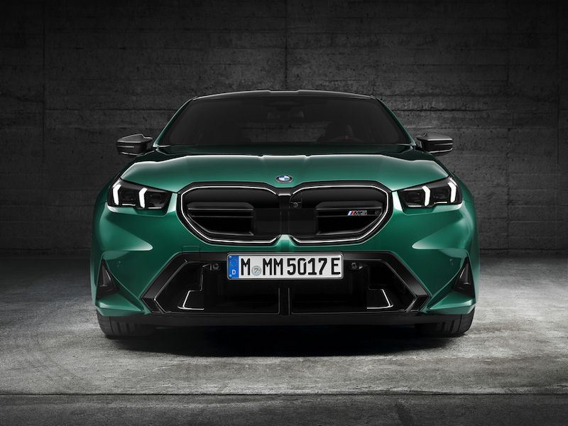 首次采用M高性能混动系统 全新BMW M5将亮相成都车展