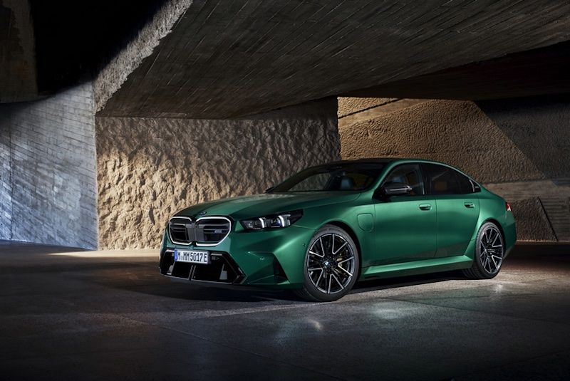 首次采用M高性能混动系统 全新BMW M5将亮相成都车展