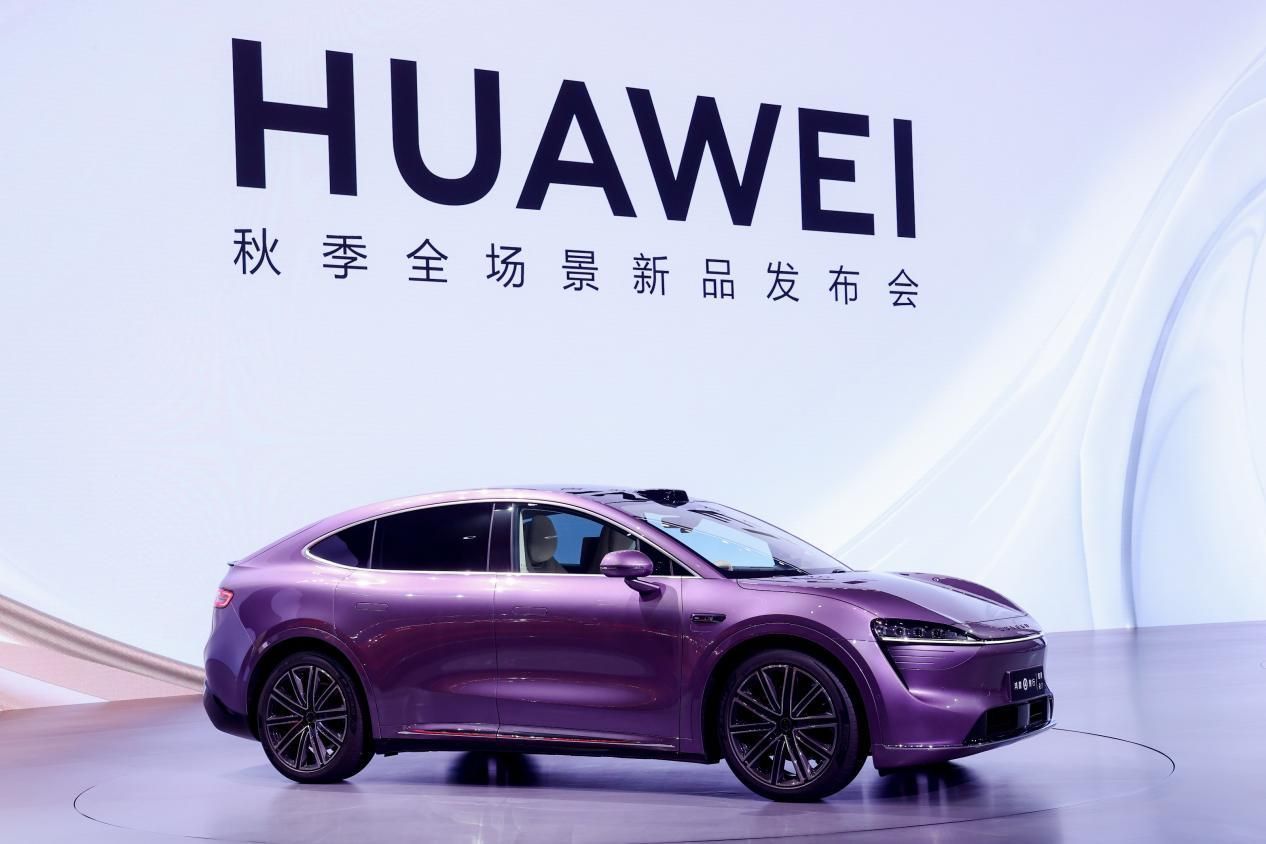 智界R7對比特斯拉Model Y：更滿足全家需求的智能SUV新選擇