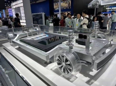 践行可持续发展之路新能源汽车安全可靠性与绿色环保的有机结合