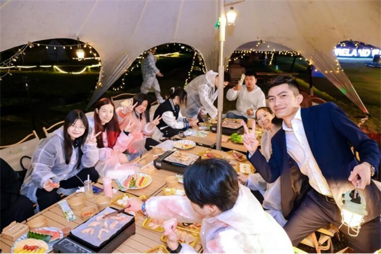 “星舰启航 邀您登舰” 吉利银河星舰7EM-i深圳惊喜亮相