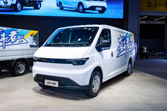 给城配司机十足安全感,江铃E福顺E顺达引领商用车安全新浪潮