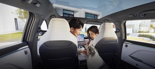  ​极狐新阿尔法T5：续航怪兽+闪充王者，极狐汽车5C电池技术让出