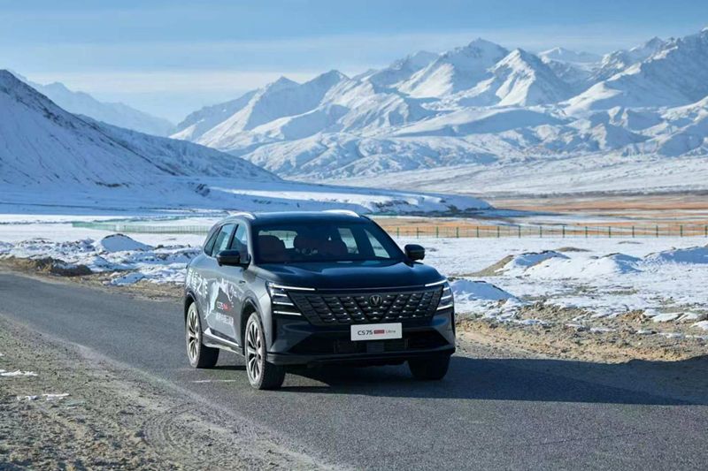 2.0T标杆SUV来了 第四代CS75PLUS Ultra哈尔滨发布