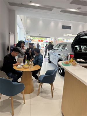 吉利银河L系EM-i厦门上市，7.98万元起   