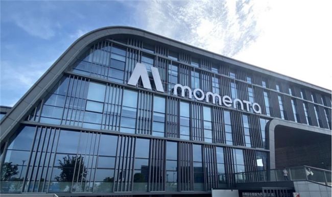 智驾三分天下！华为、Momenta、自研车企的创新博弈