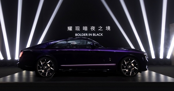 劳斯莱斯Black Badge耀现暗夜之境      