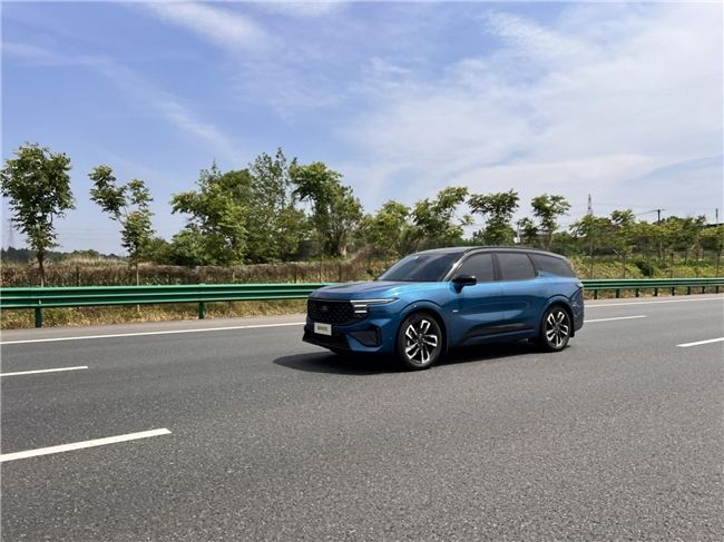 大七座SUV能有多扛造5月16日锐界L“开不坏的大马力E混动”杀疯了