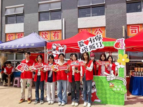  高校青年热血接力！塔斯汀暖心供餐助力合肥无偿献血事业