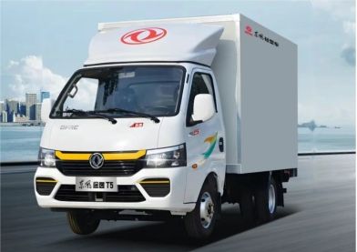東風(fēng)途逸T5擺攤創(chuàng)業(yè)好伙伴，一車(chē)多用超靈活