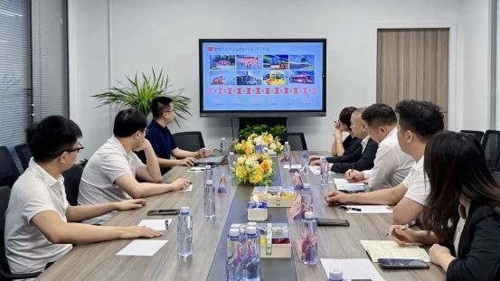 嘟嘟巴士攜手深圳市潮汕商會，共話AI智慧出行與年輕化改革發展