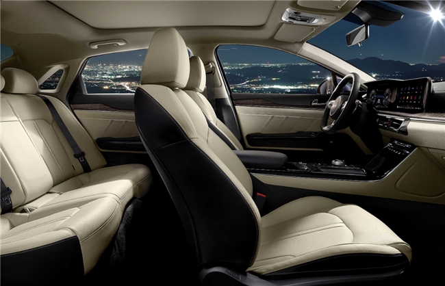 十几万买什么轿车好？2025款起亚K5实力诠释越级魅力