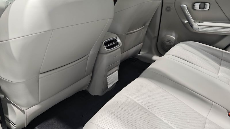 零跑B01万台交付 B10摩根粉成都车展首亮相