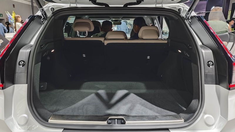 SMA架构赋能 沃尔沃全新XC70亮相成都车展
