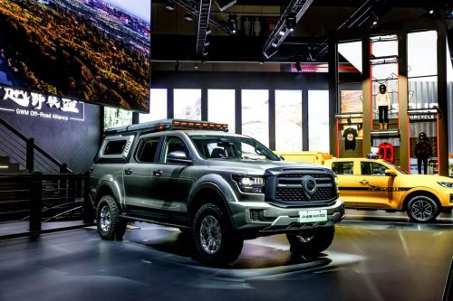 “电炮火锅老友局”成都开宴 长城炮两款新车重磅亮相 