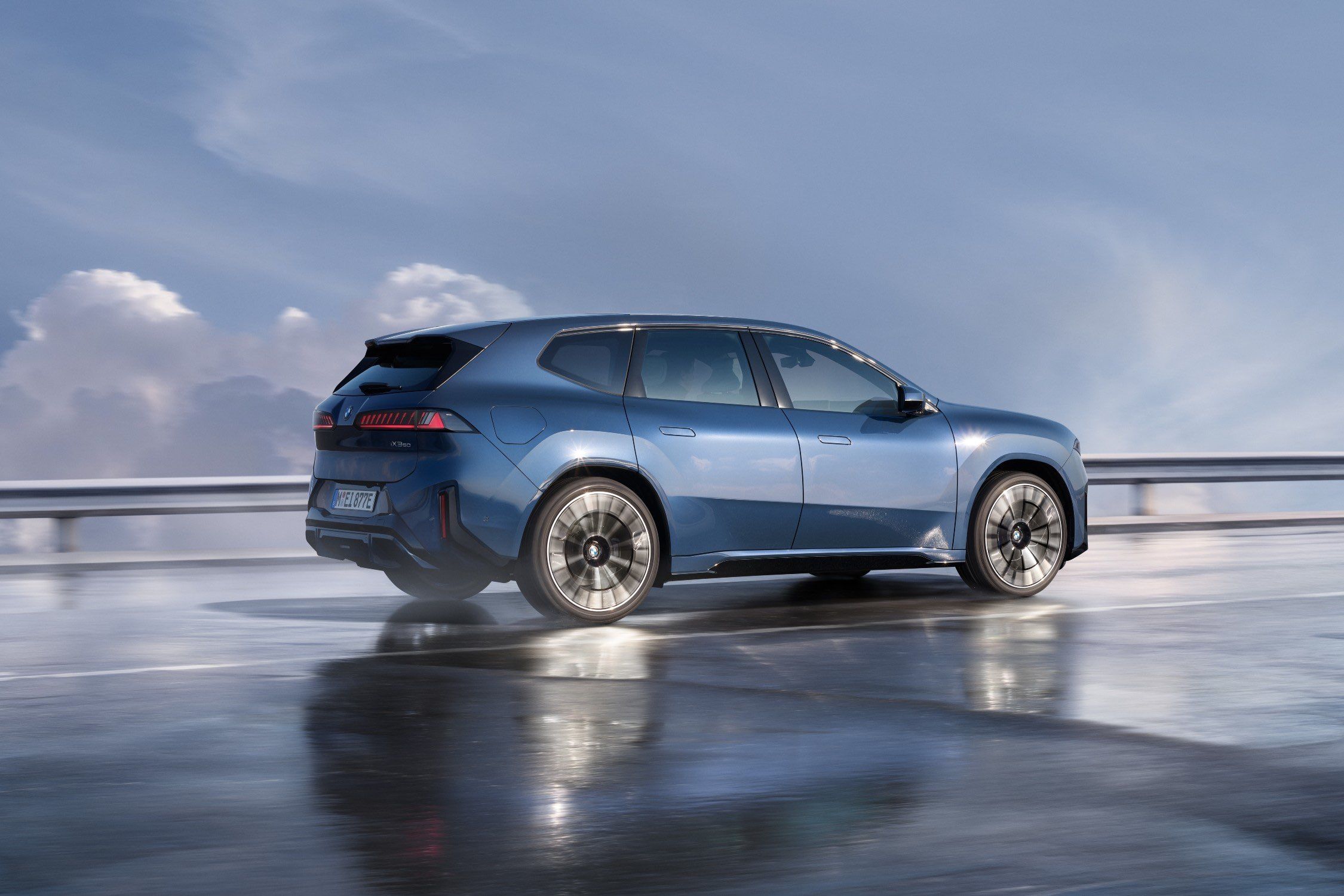 不只是一台新车！新世代BMW iX3携跨代“黑科技”亮相慕尼黑车展