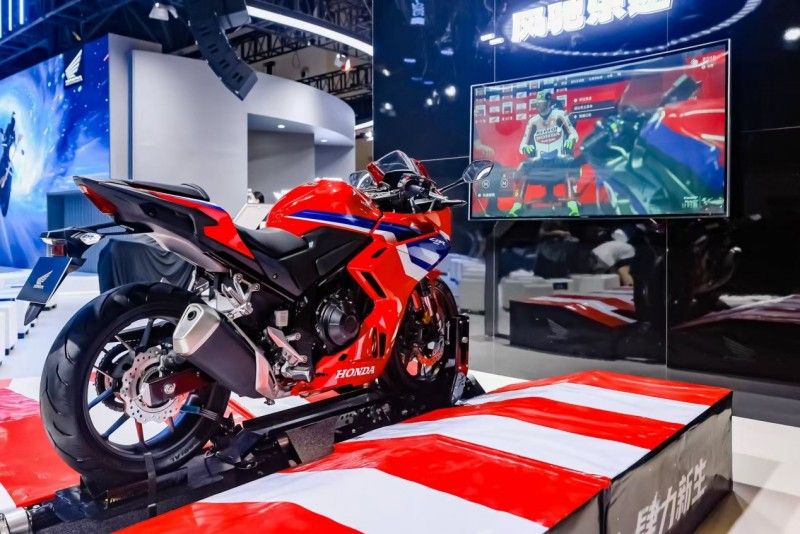 四缸新纪元 Honda CB SUPER FOUR全球首发