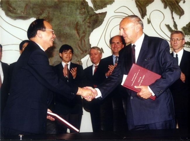 三十U你同逐梦,新程共启再扬帆——联合电子30周年庆典