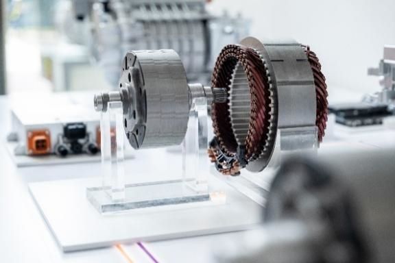 三十U你同逐梦,新程共启再扬帆——联合电子30周年庆典