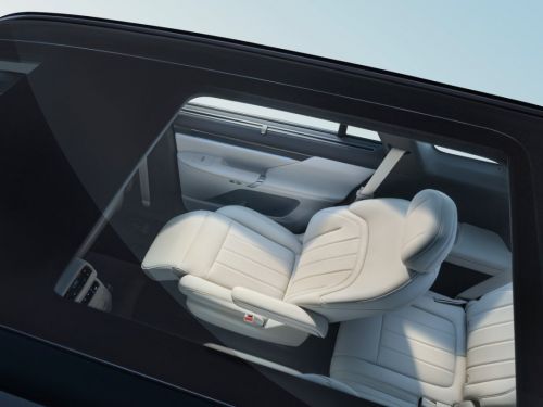 安全空间环保全兼顾!2026 款东风奕派 eπ008 新能源 SUV 推荐