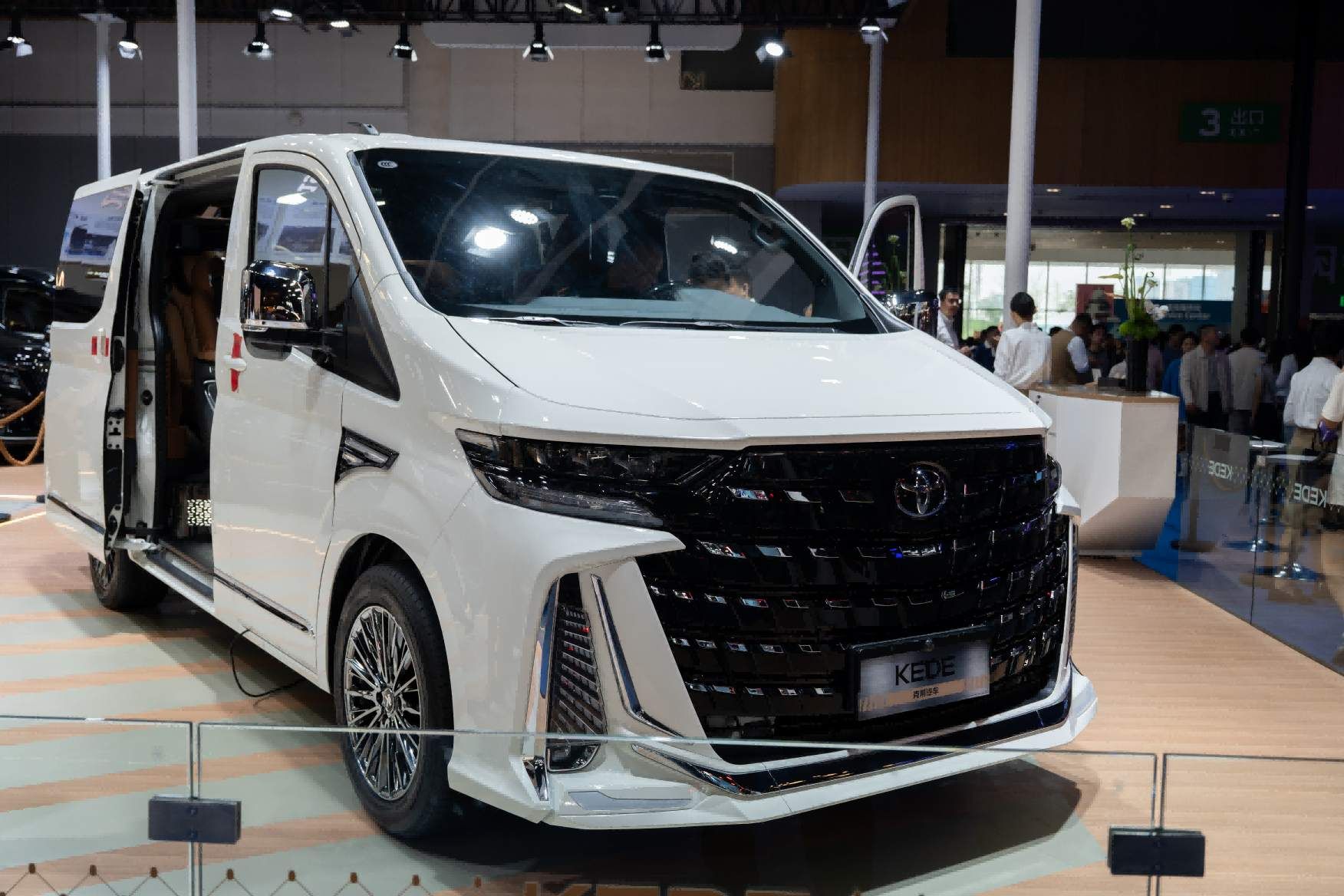  移动的会客厅，不止于尊贵——克蒂山川，重新定义高端出行