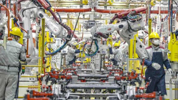  实力夺冠！锐胜王牌E-M7荣获2025年经济型MPV质量表现第一名