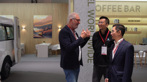 致敬每一程跨越山海的抵达！金旅豪华电动大巴亮相比利时客车展