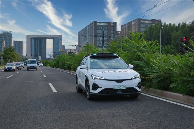 极狐T5增程版即将上市北汽蓝谷精准击破用户痛点夯实长期增长基础