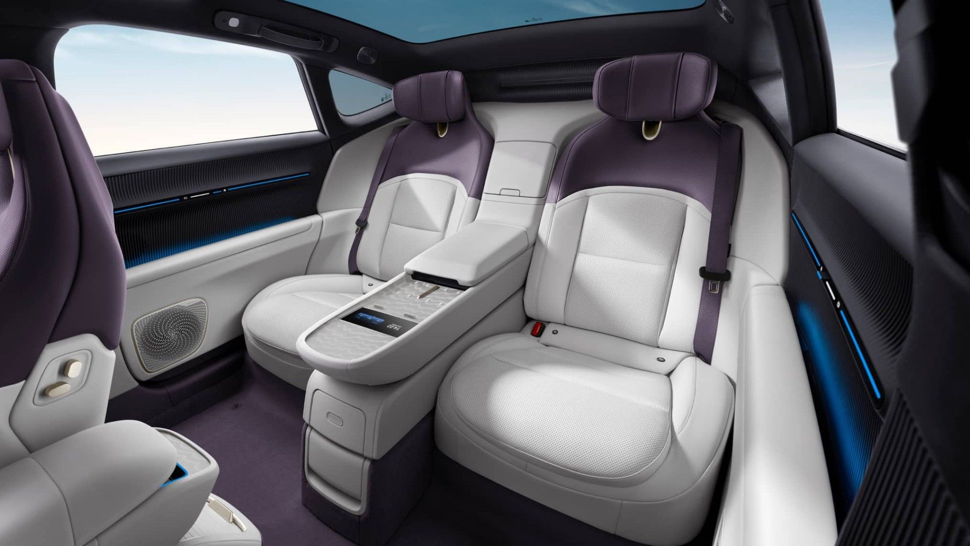 全系标配华为乾崑ADS 4 阿维塔12四激光版25.99万起