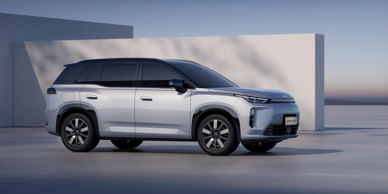 国民增程大五座SUV 12.68万起！埃安i60正式开启预售