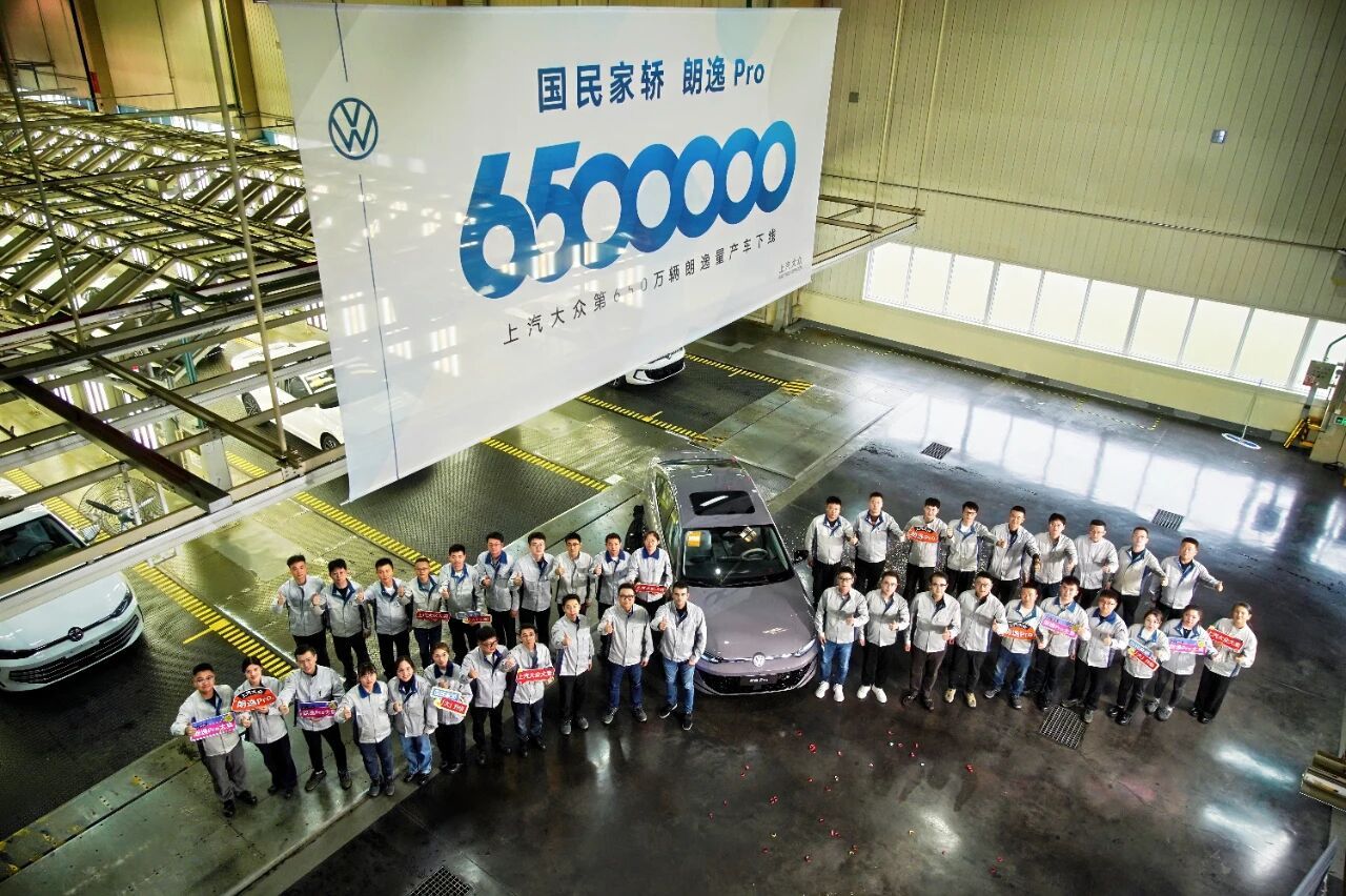 上汽大众10月终端销量9.25万辆 较9月上升1.3%