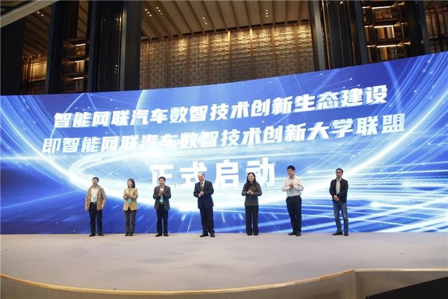 十年织网,乌镇蝶变:从水乡客厅到AI共生体的文明实验