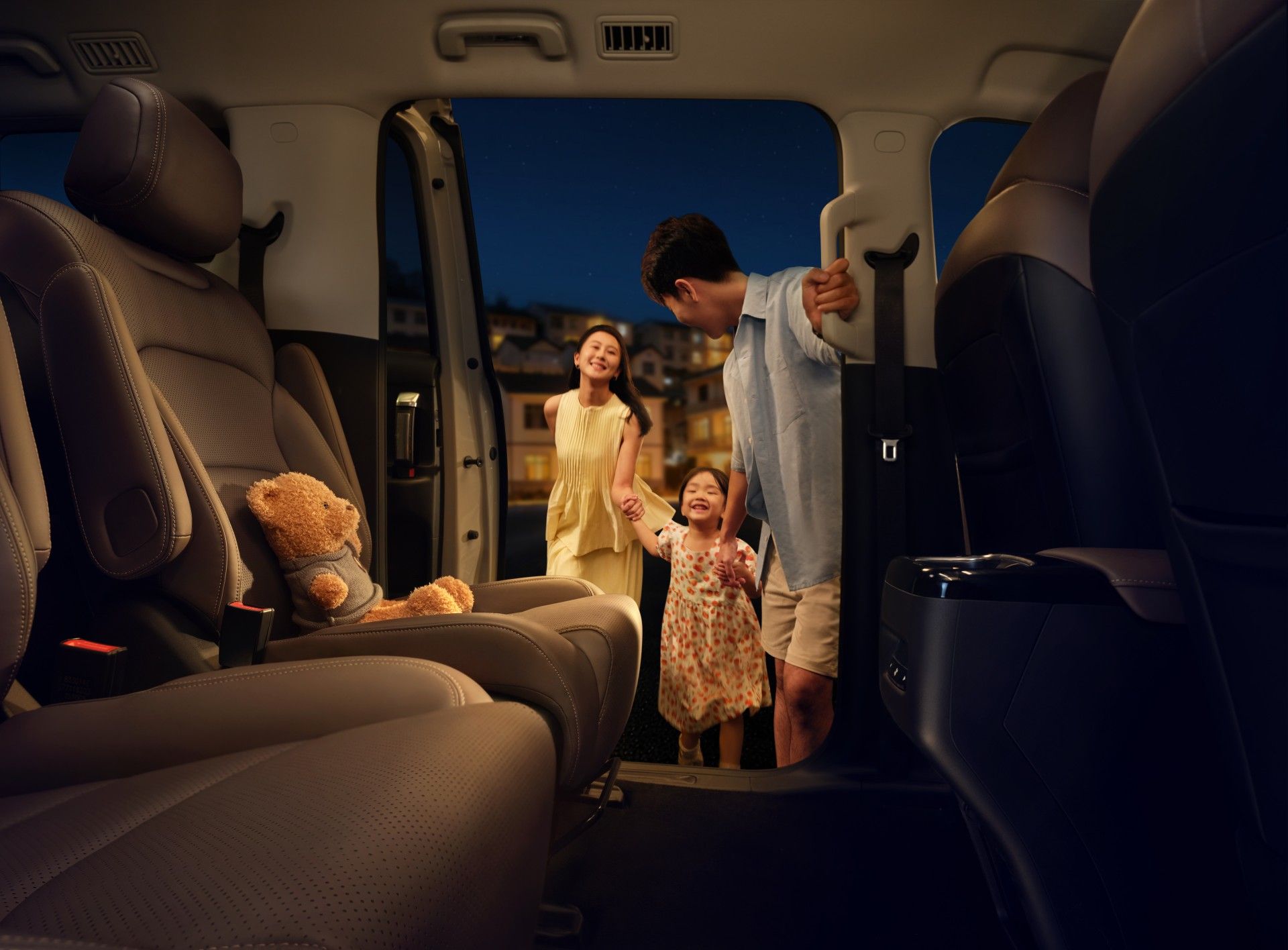 一车三动力还有电动侧滑门!五菱星光730售7.3万起