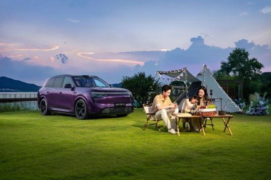 以智慧科技解锁全能实力,问界M8让“新豪华”体验一步到位