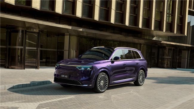 以智慧科技解锁全能实力,问界M8让“新豪华”体验一步到位