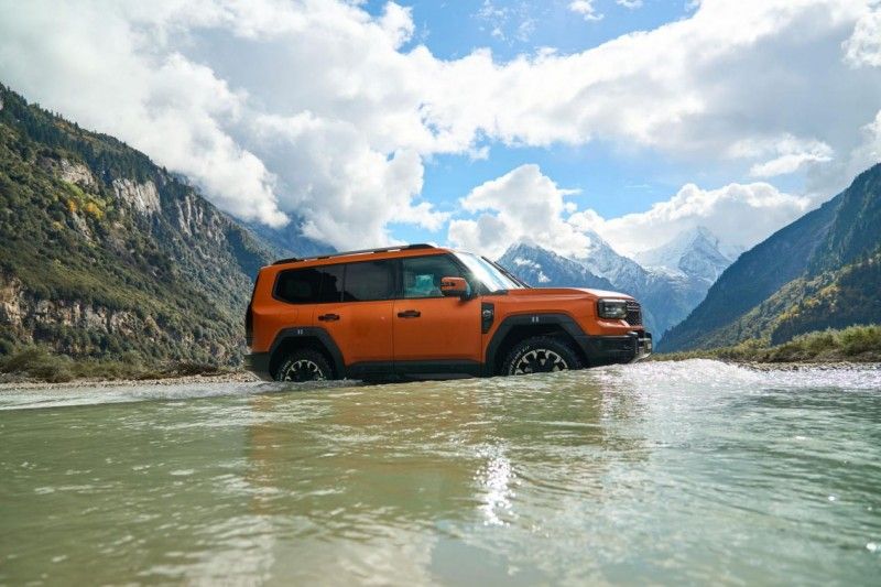 破局者之姿,纵横G700以硬核实力碾压豪华越野竞品