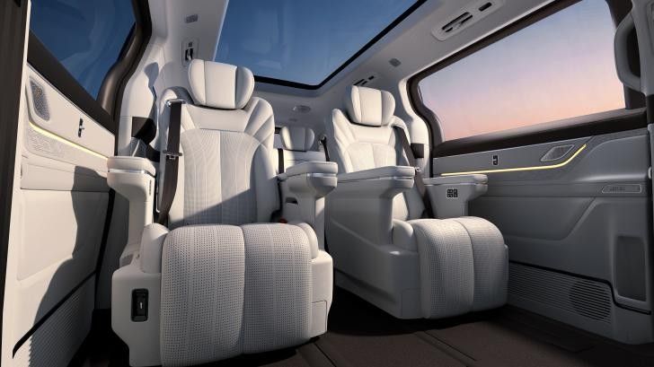 2025广州车展：吉利银河 V900迎来全球首秀