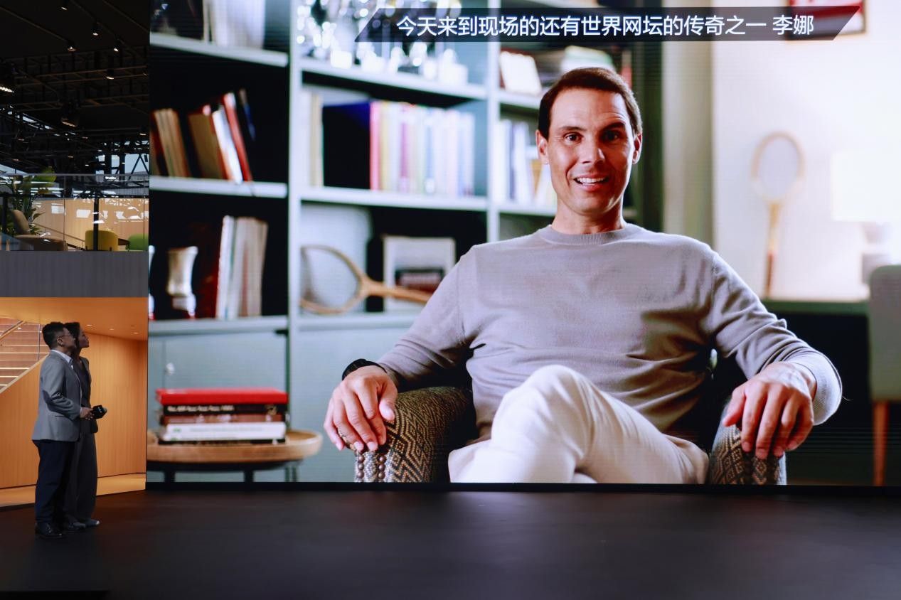 李娜代言新狮铂拓界 起亚携全明星车型闪耀广州车展