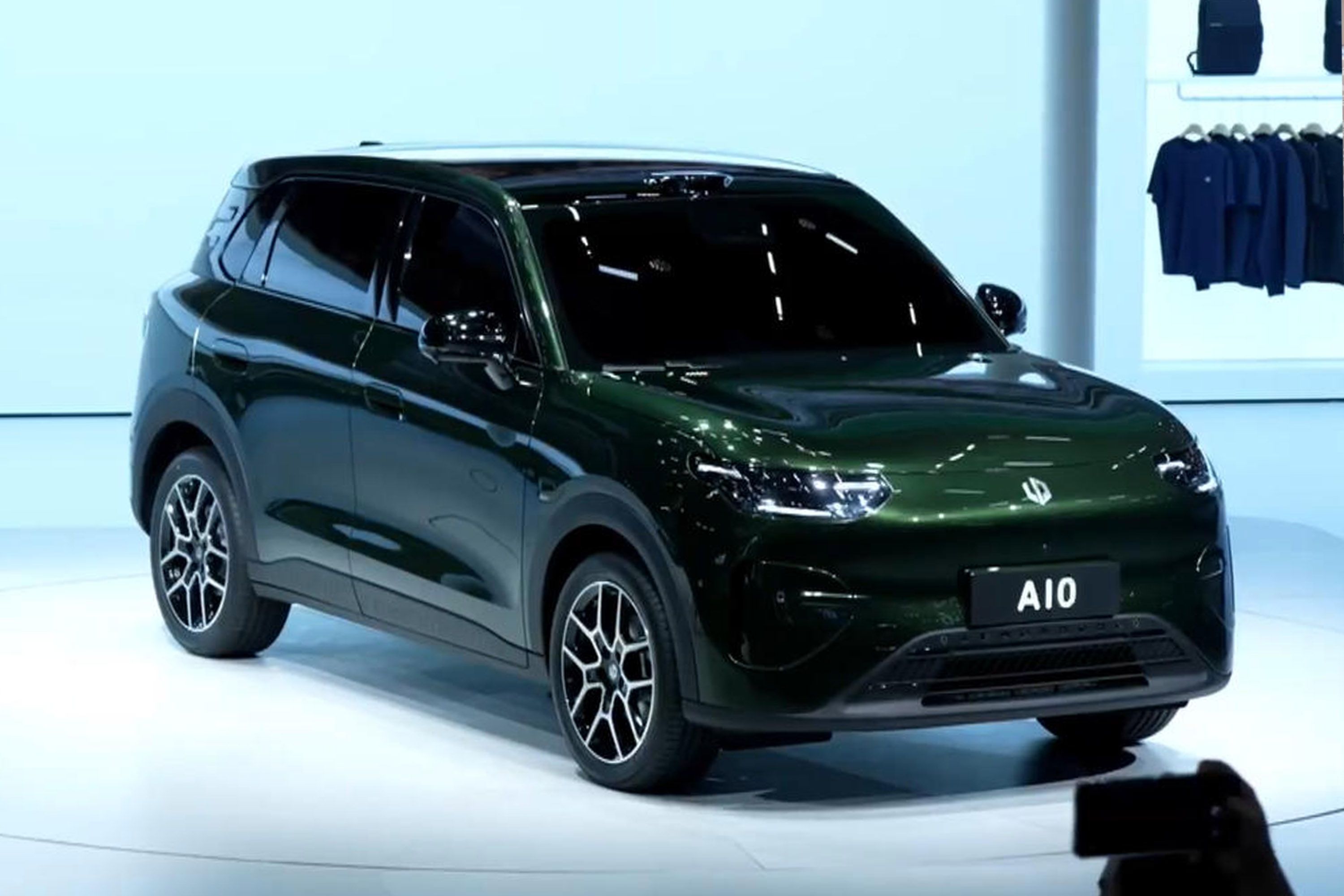 2025廣州車展：零跑A10正式亮相并開(kāi)啟盲訂