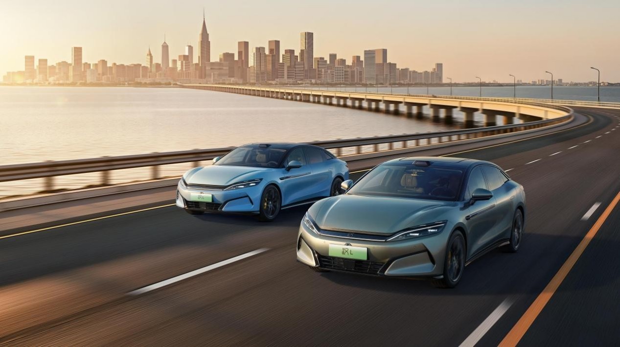 比亚迪汉L新车色及OTA发布 补贴后售价19.48万～26.48万元