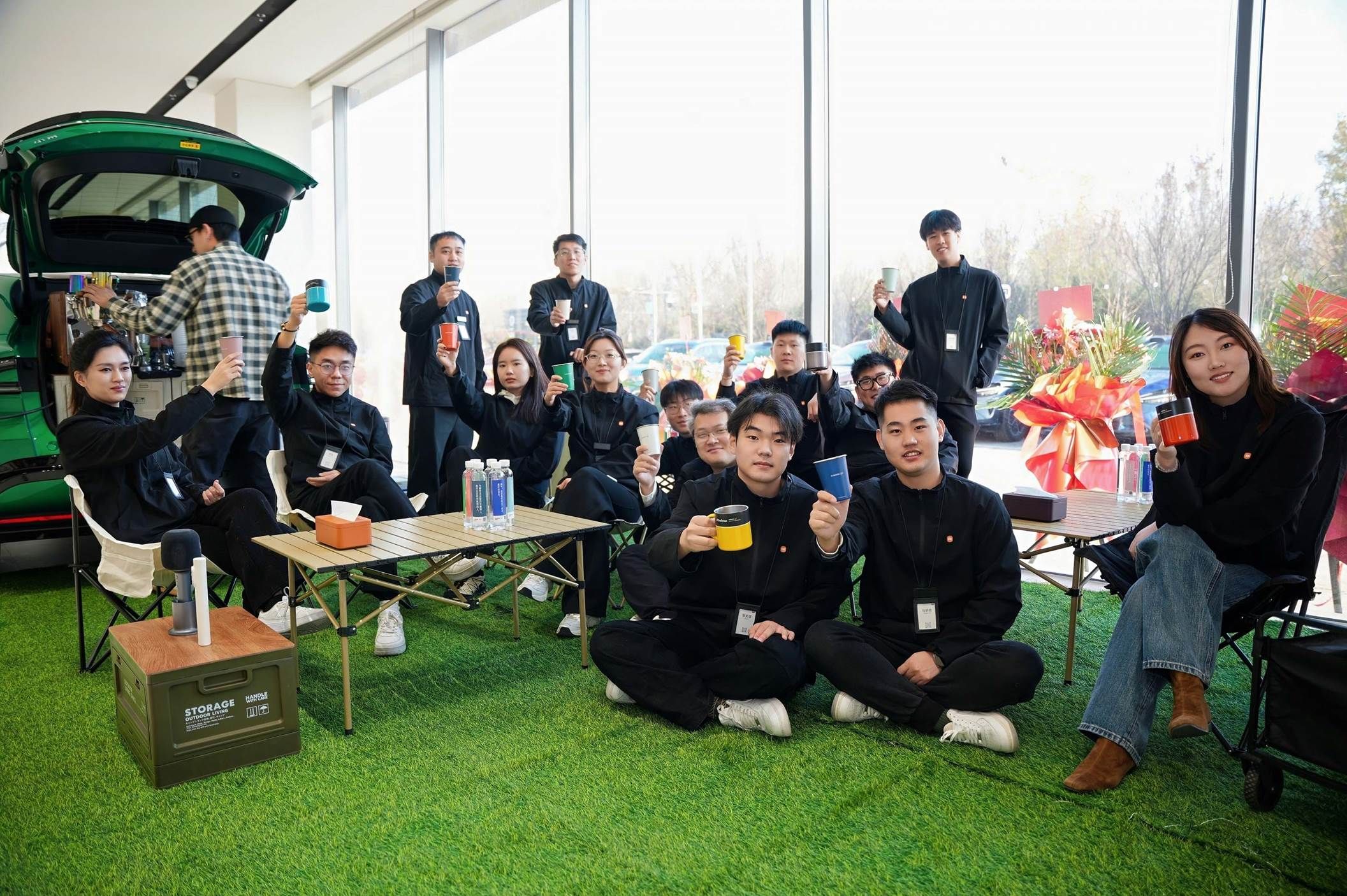 小米汽车天津北辰道交付中心 盛大开业