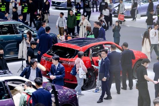 广州车展硬核吸粉，问界新M5 Ultra限时权益37794元错过难再寻