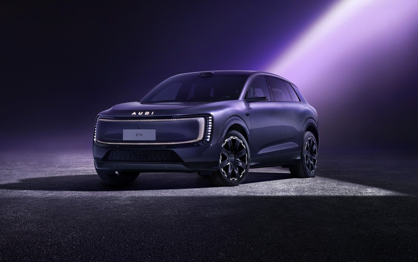 AUDI品牌第二款车型E7X官图公布 计划北京车展亮相