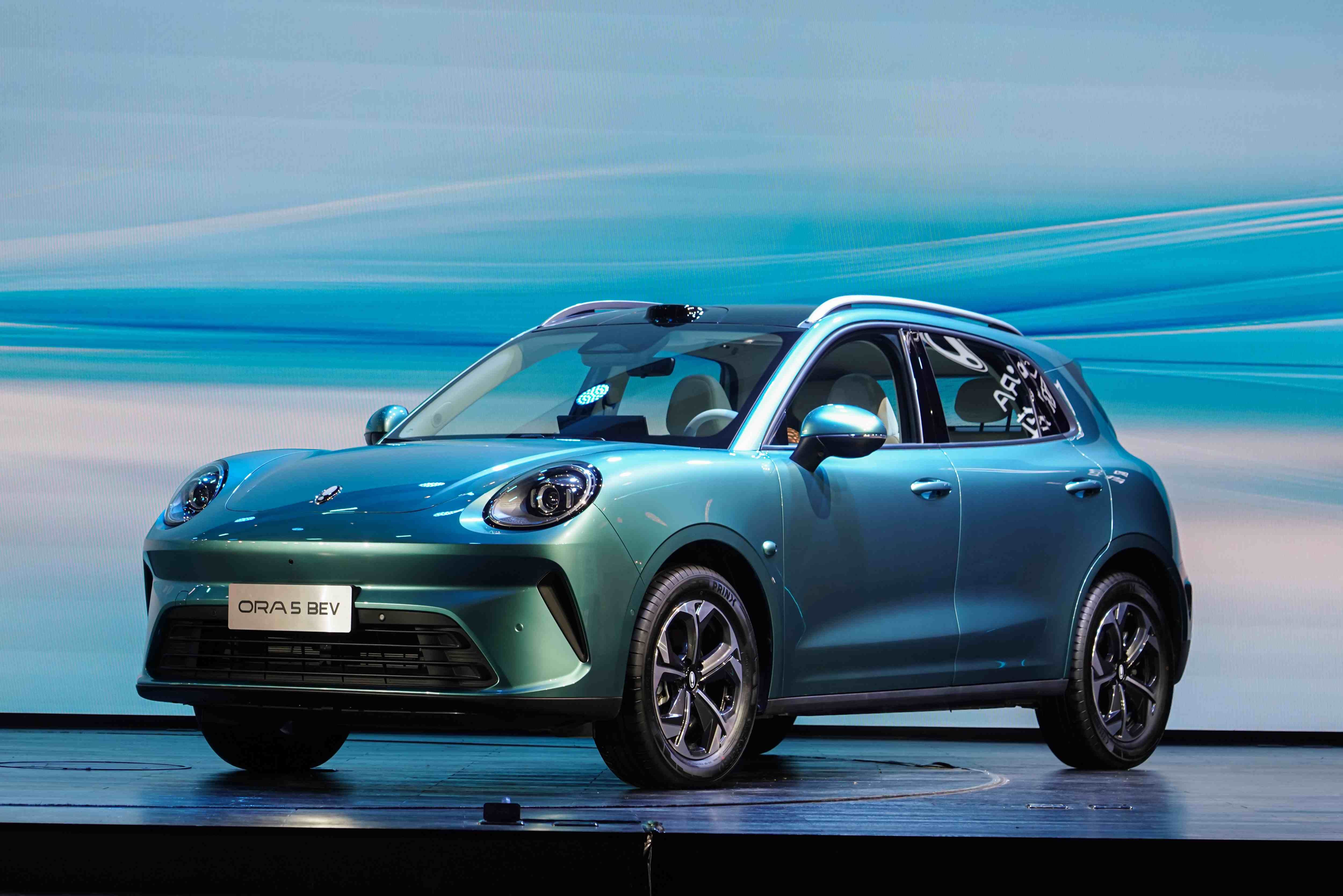 魏建军的“真心话大冒险”：以“三不主义”破局