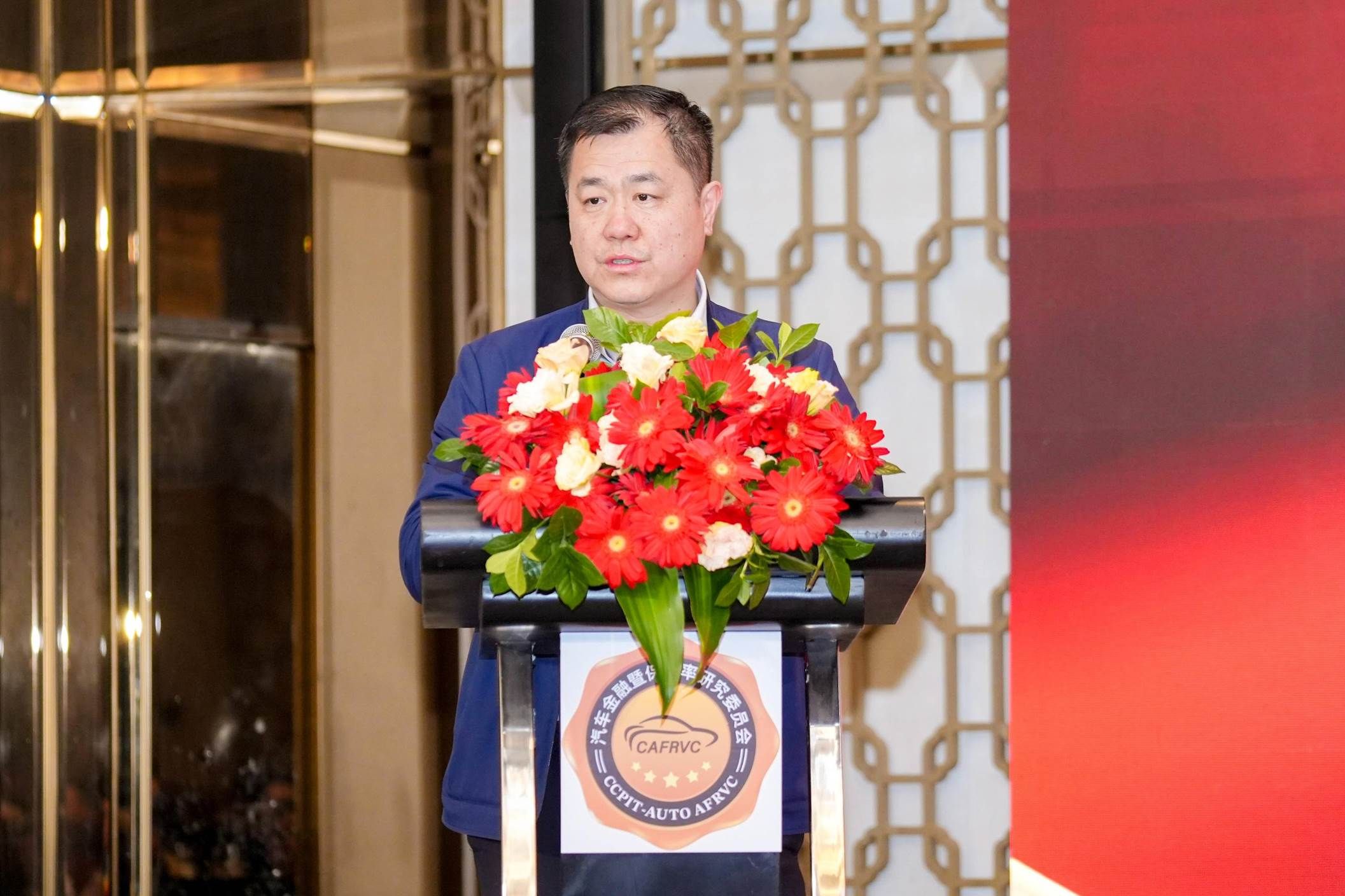 数智同行耀见未来2025中国汽车巴芒达盛典揭晓年度汽车保值率榜单