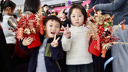 领克岁末high购 | 潮玩狂欢 驾享新年   